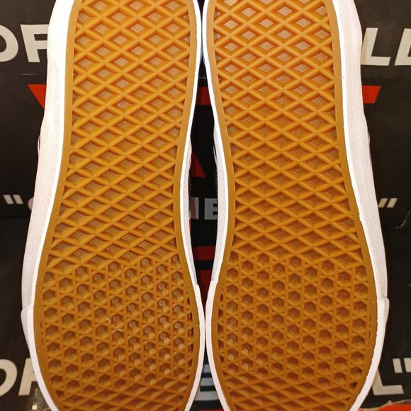 Vans Men's 9.5 Classic Slip On Checker Cube Multi True White VN0A33TB42X - Picture 10 of 14